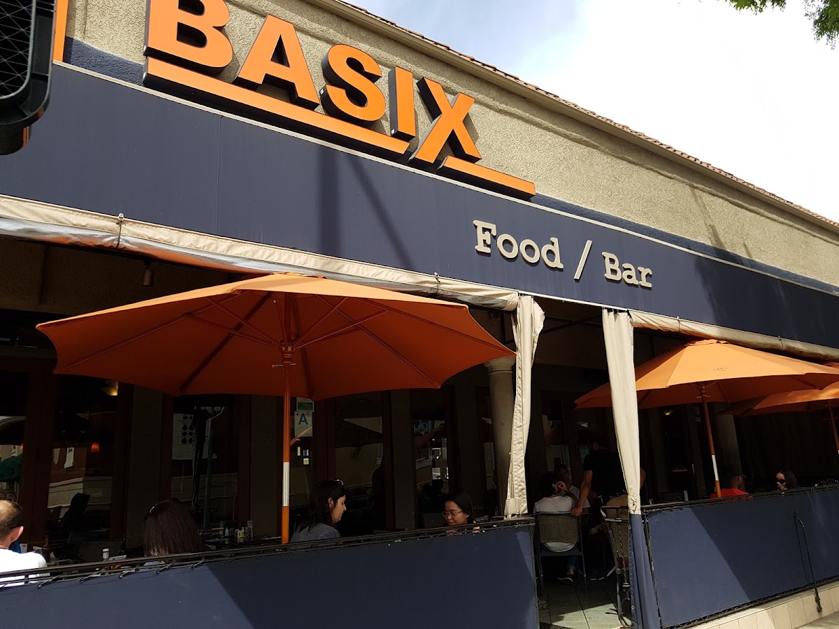 Basix Food & Bar
