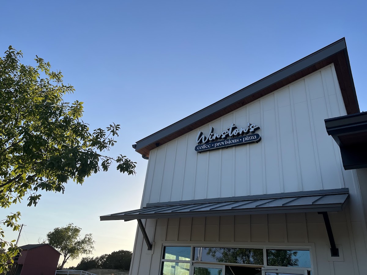 Winston's : coffee + provisions + pizza