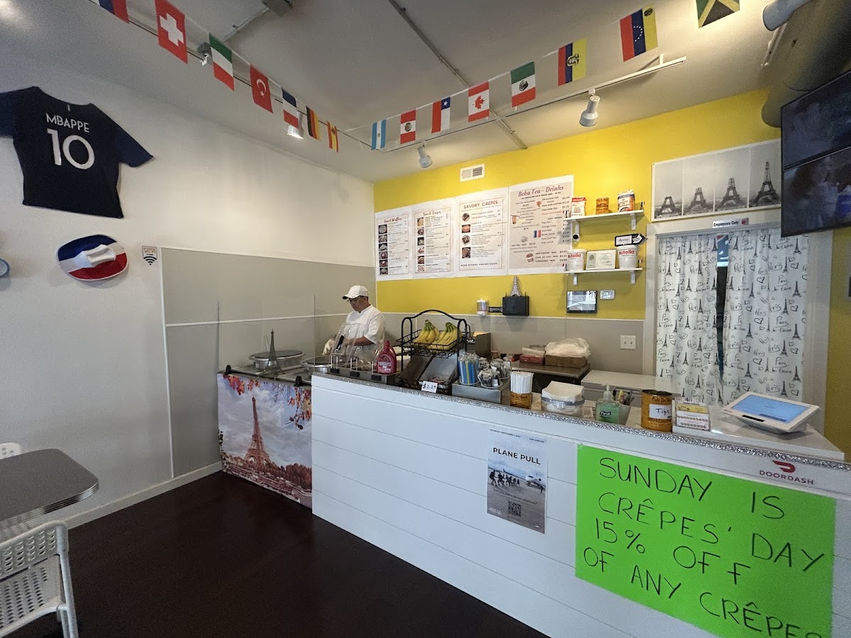 Paris Crepes & Boba Tea